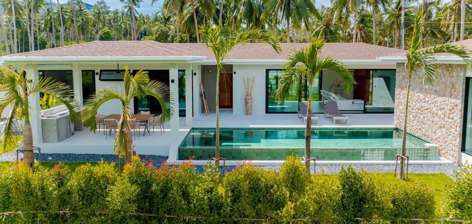 Villa MAIA chez Blue Cyan Cottage (location vacances), située a Maenam sur l’île de Koh Samui en Thaïlande du sud. Villa MAIA chez Blue Cyan Cottage (location vacances), située a Maenam sur l’île de Koh Samui en Thaïlande du sud.