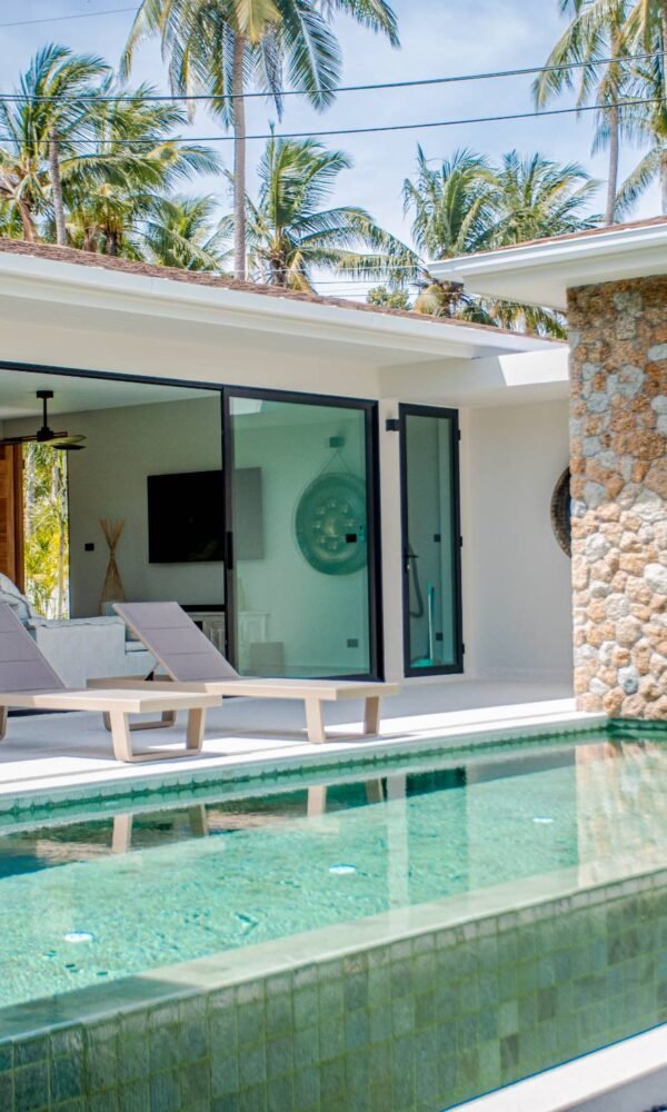 Piscine de la villa MAIA chez Blue Cyan Cottage (location vacances), située a Maenam sur l’île de Koh Samui en Thaïlande du sud. Piscine de la villa MAIA chez Blue Cyan Cottage (location vacances), située a Maenam sur l’île de Koh Samui en Thaïlande du sud.